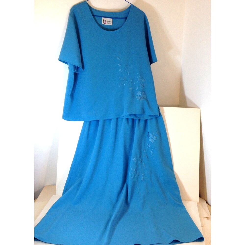 Vintage Maggie Sweet 2-Piece Blouse / Skirt Set Blue Embroidered USA Made Large